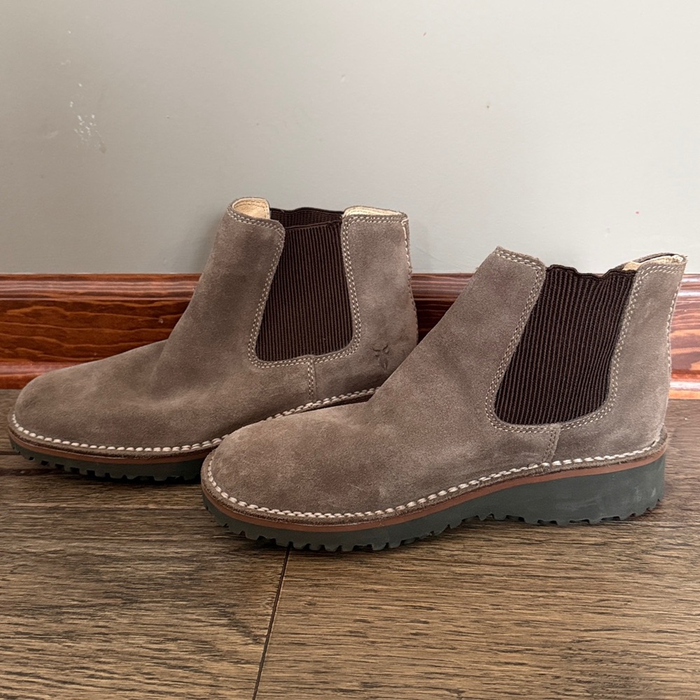 Frye Pitstop Women's Suede Wedge Heel Comfort Chelsea Boots